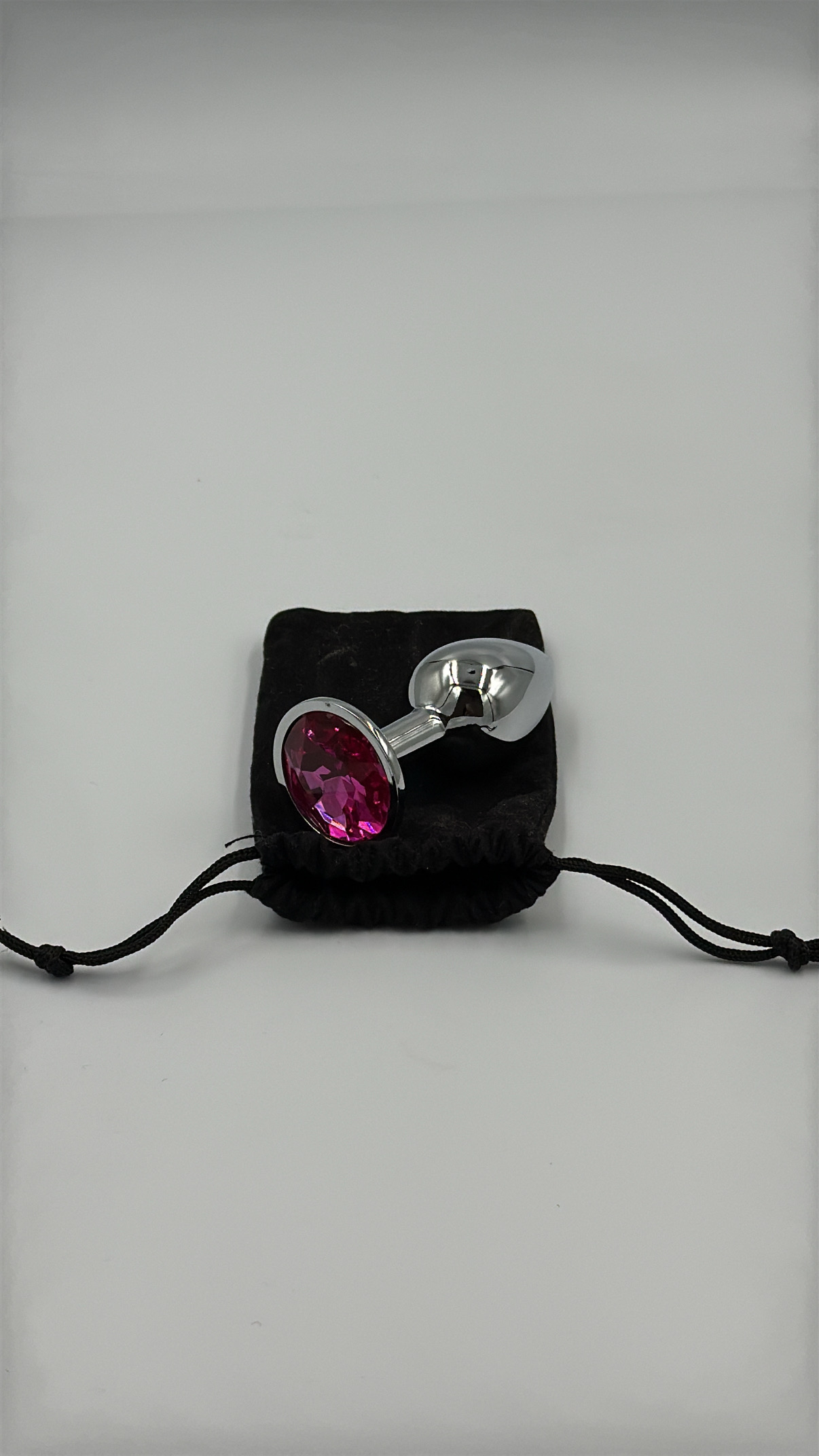 0941A4E4-F145-40EA-9235-52889A51AAC7 Small pembe taşlı metal anal plug - Görsel 1