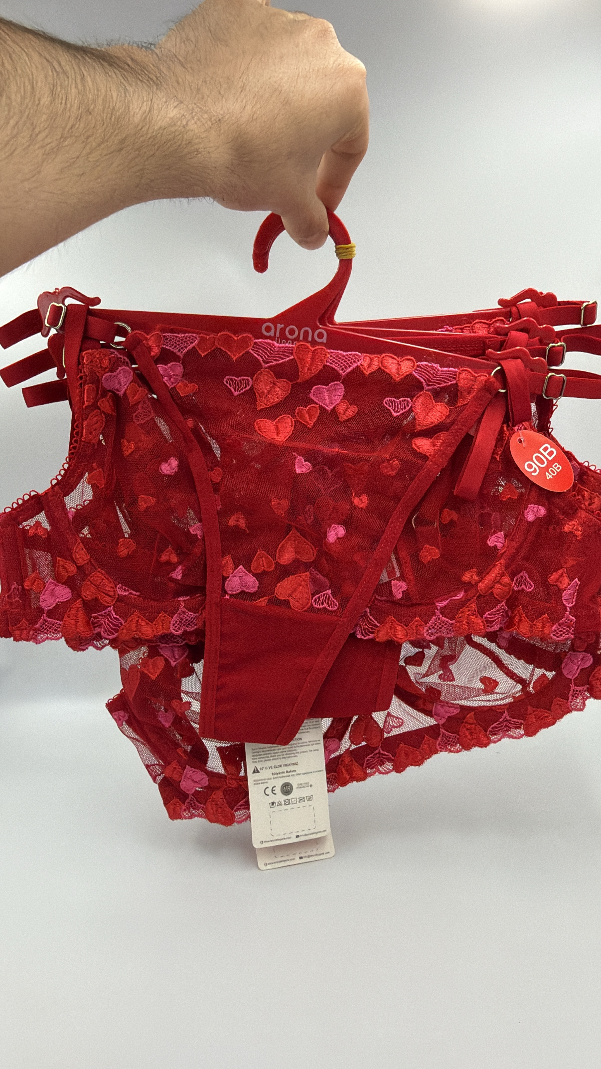 F0C1C019-58FD-46B2-96E2-32724435D00D Lingerie takımı 90B KIRMIZI KALP DESENLİ - Görsel 1